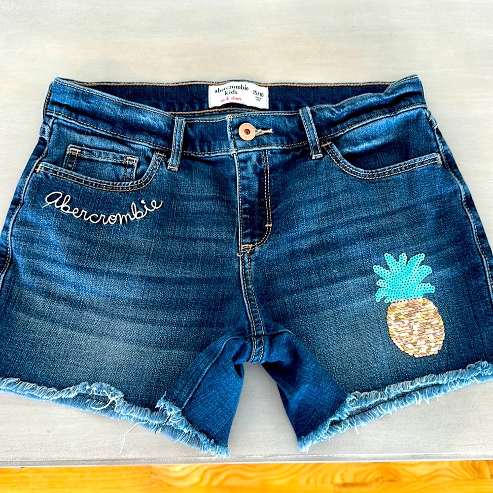 Abercrombie Midi Short Size 15/16